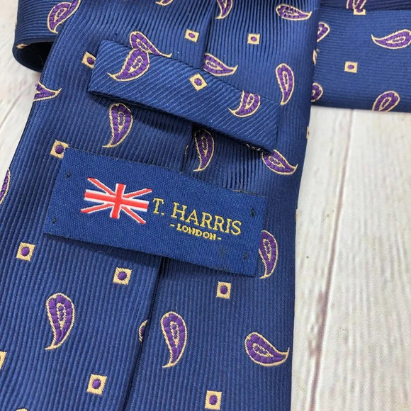 T. Harris London silk Tie preppy dark academia business professional office - Picture 4 of 5